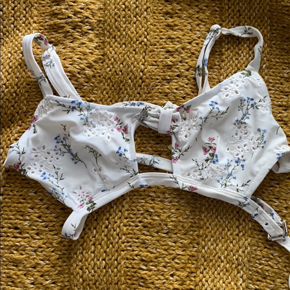 FOR LOVE & LEMONS BIKINI TOP